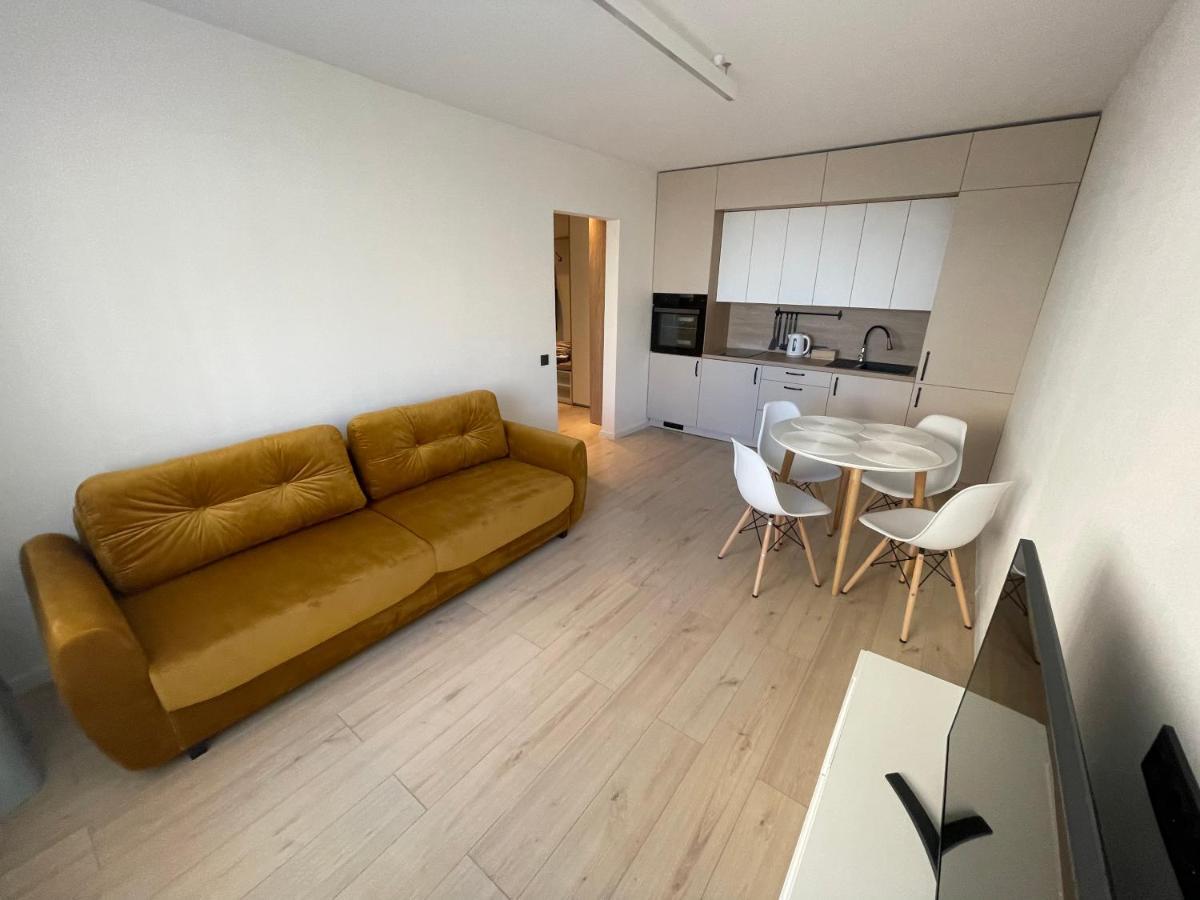 Mb Livinga Apartamentai Taikos G Мажейкяй Экстерьер фото