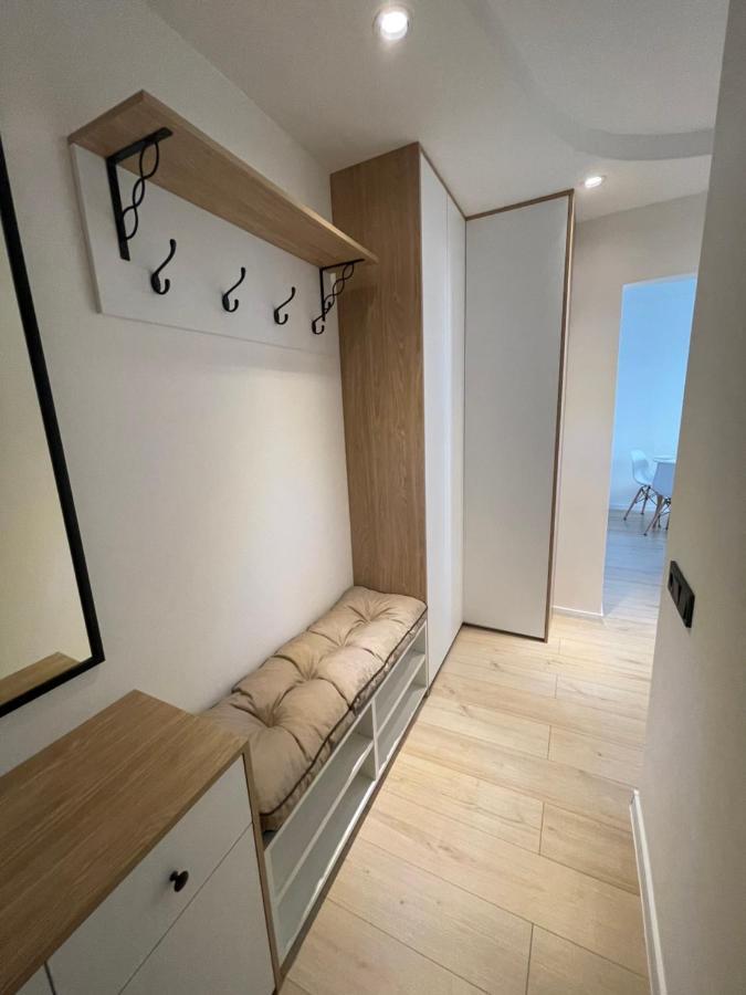 Mb Livinga Apartamentai Taikos G Мажейкяй Экстерьер фото